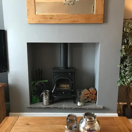 Cosy House Set In Historic Town Of Clitheroe Exterior photo