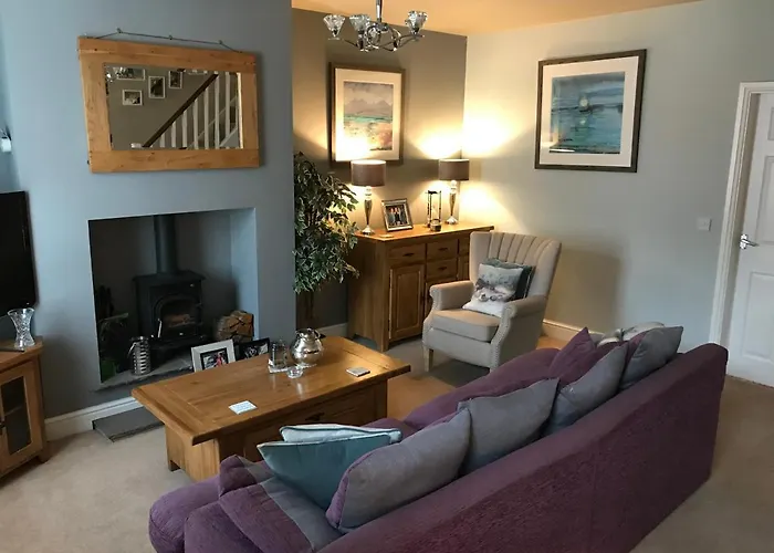 Cosy House Set In Historic Town Of Clitheroe