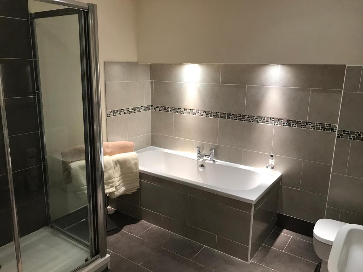 Cosy House Set In Historic Town Of Clitheroe